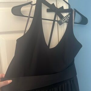 GORGEGOUS WHITE by Vera Wang Black Formal Dress - brand new with fun back w bow